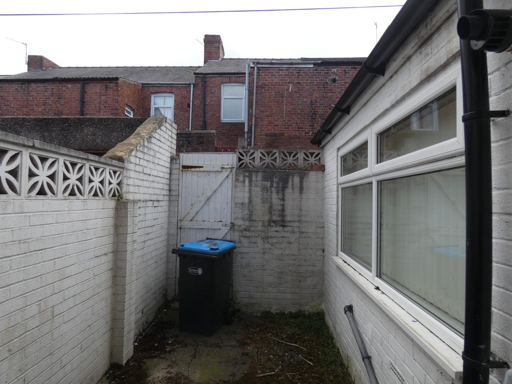Rear Yard- click for photo gallery
